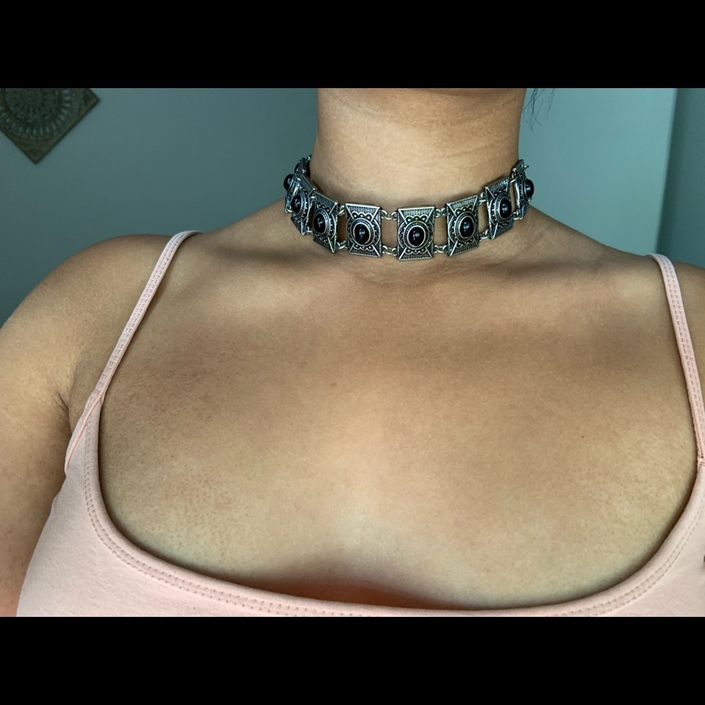 Chokers (4 pairs)